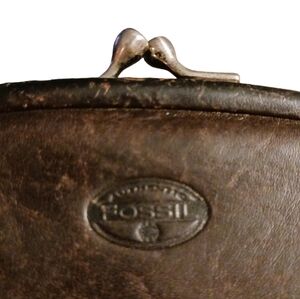 Fossil.  Vintage. 1954   leather coin purse. Brown.  Womens